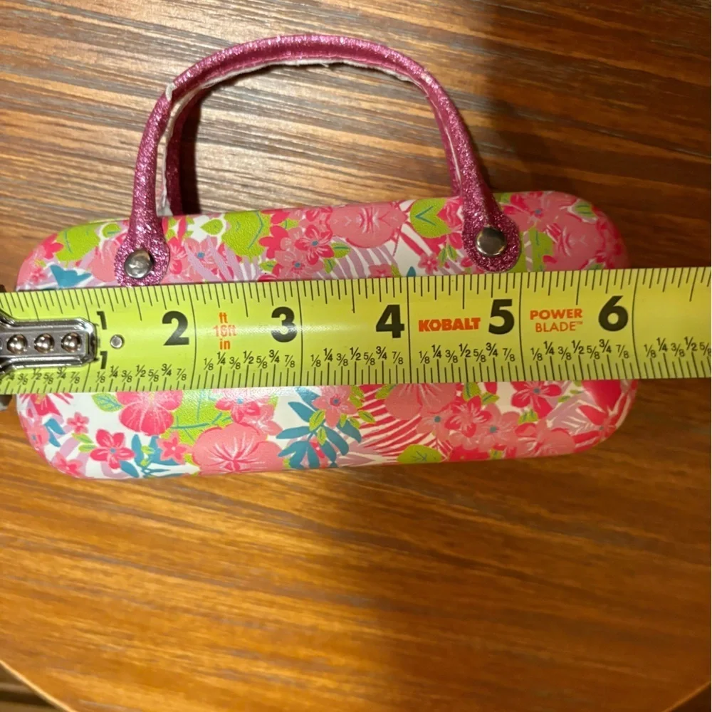 Tommy Bahama Kids eye/sun glasses case with “got milk” eyeglasses